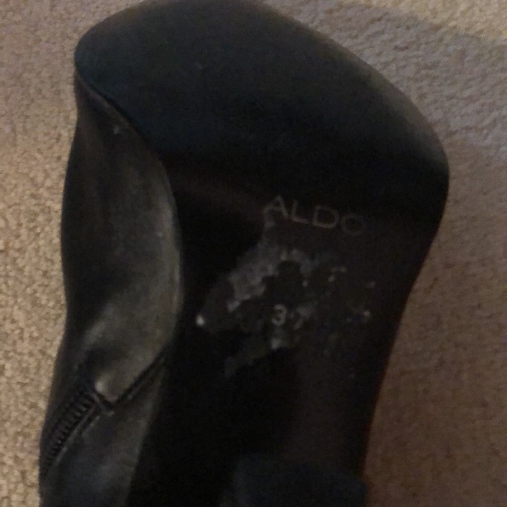 Beautiful pair of Aldo dress boots two tone camel and dark brown. UK size 39. - Picture 6 of 6